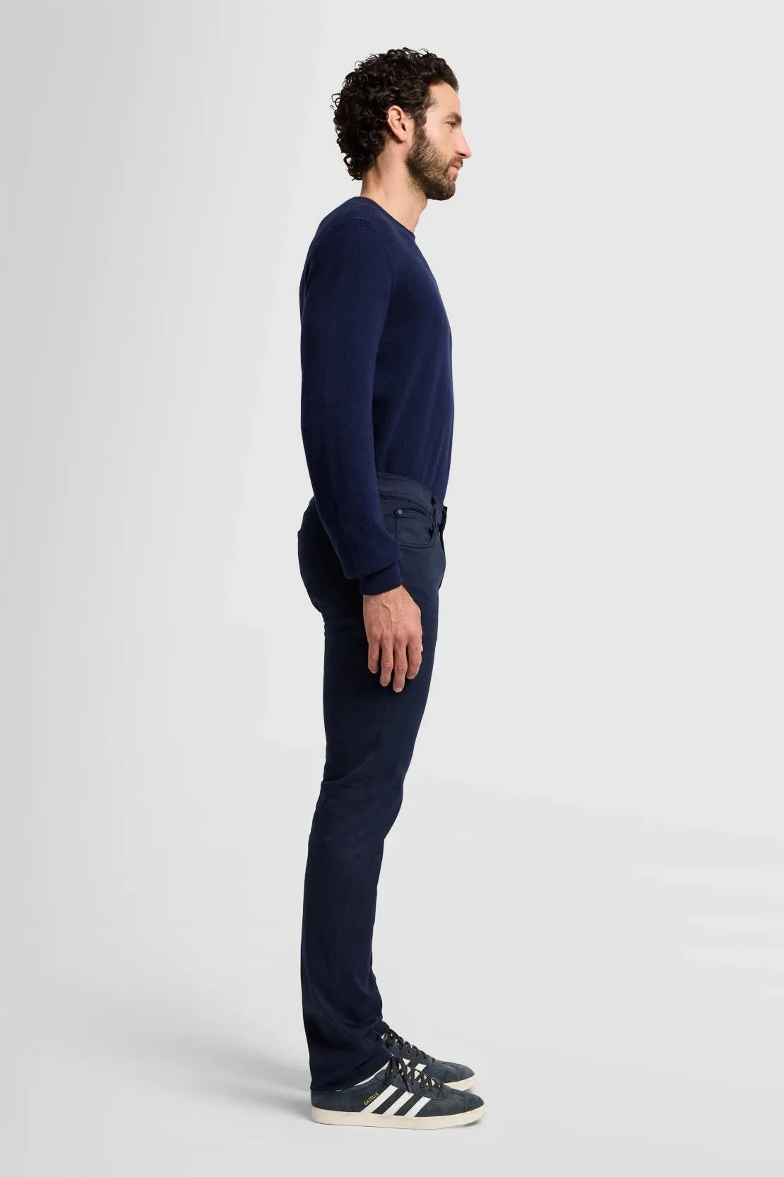 7 FOR ALL MANKIND - SLIMMY LUXE PERFORMANCE PLUS COLOR Straight Leg Jeans in Navy JSMSV600NV