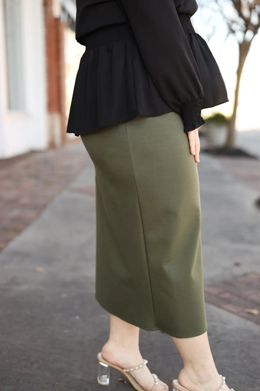 Ada Faye 31" Pencil Skirt - Olive