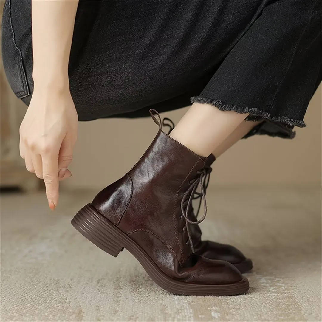 CrocRoundUp Lace-Up Winter Boots