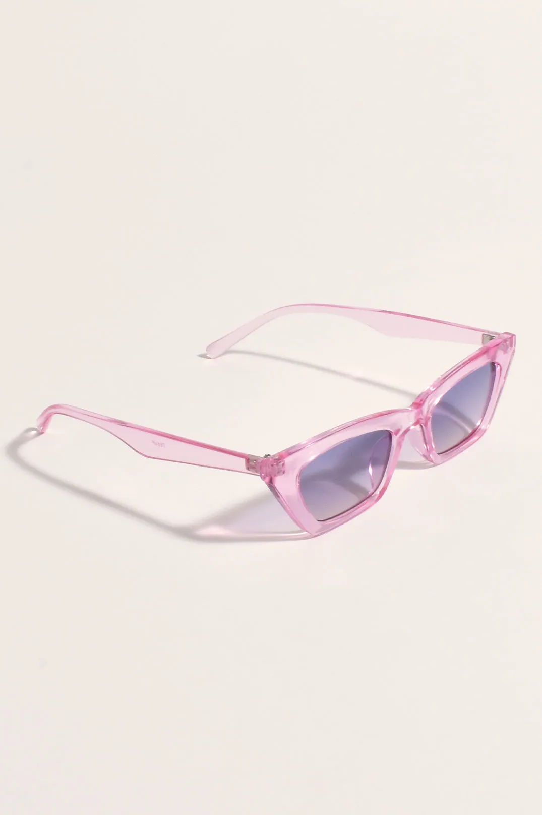 Day Dreaming Sunglasses in Pink