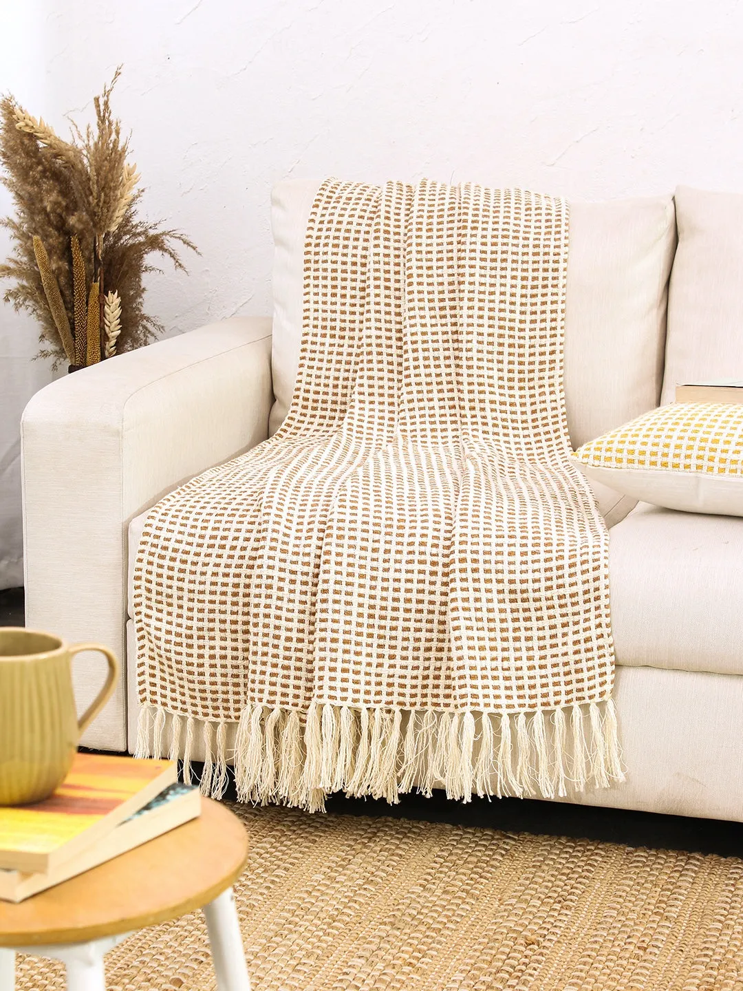 Girnar Throw (Brown)