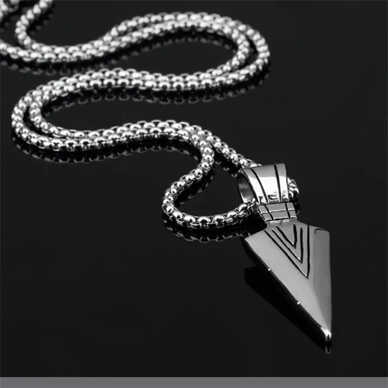 Hip Hop Fashion Rock Necklace Personalized Triangle Spearhead Men's Necklace Stainless Steel Metal Arrow Pendant Jewelry Chain