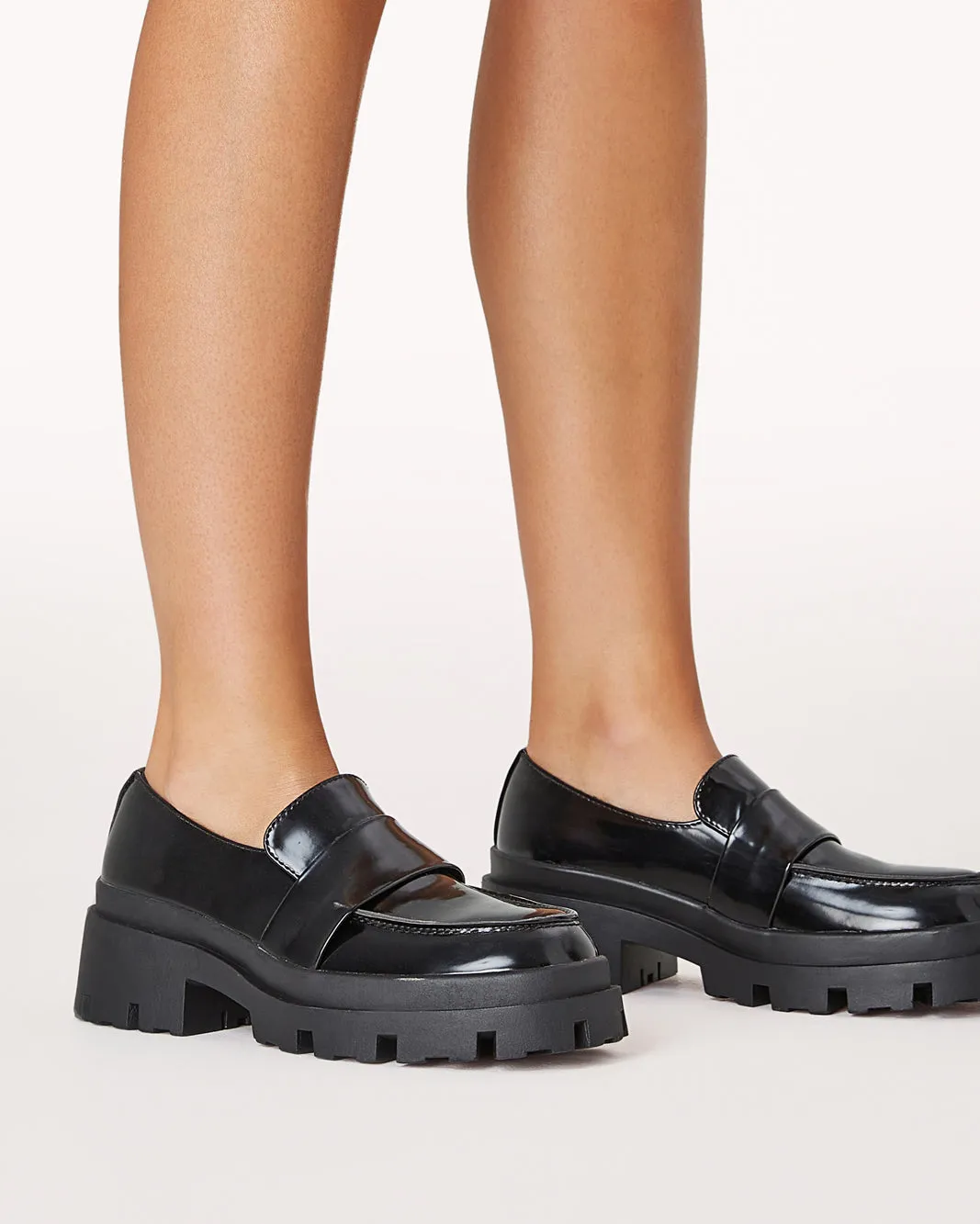 PEPI - BLACK SEMI PATENT