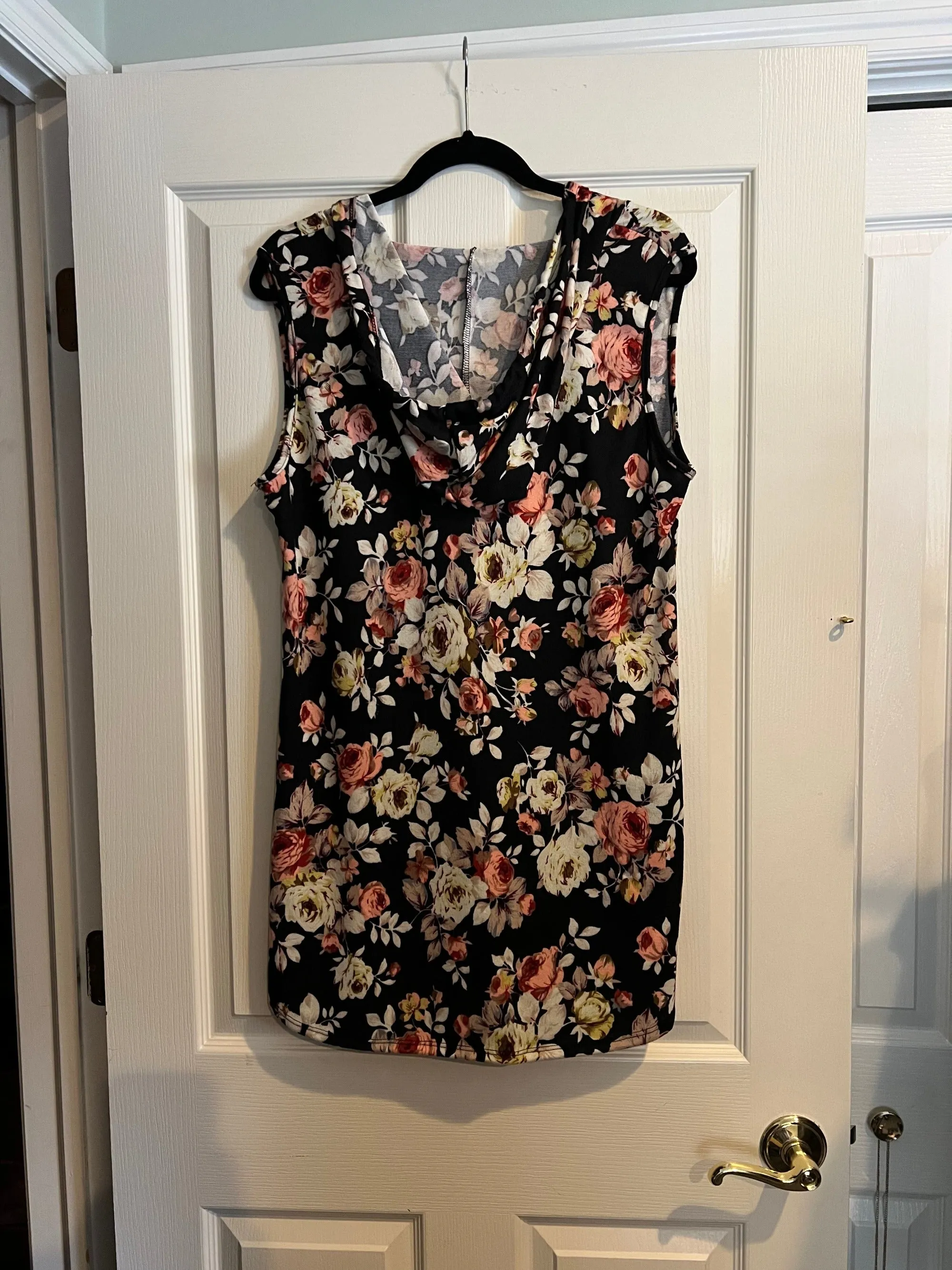 Piphany La Jolla Hooded Sleeveless Tunic - Black Floral