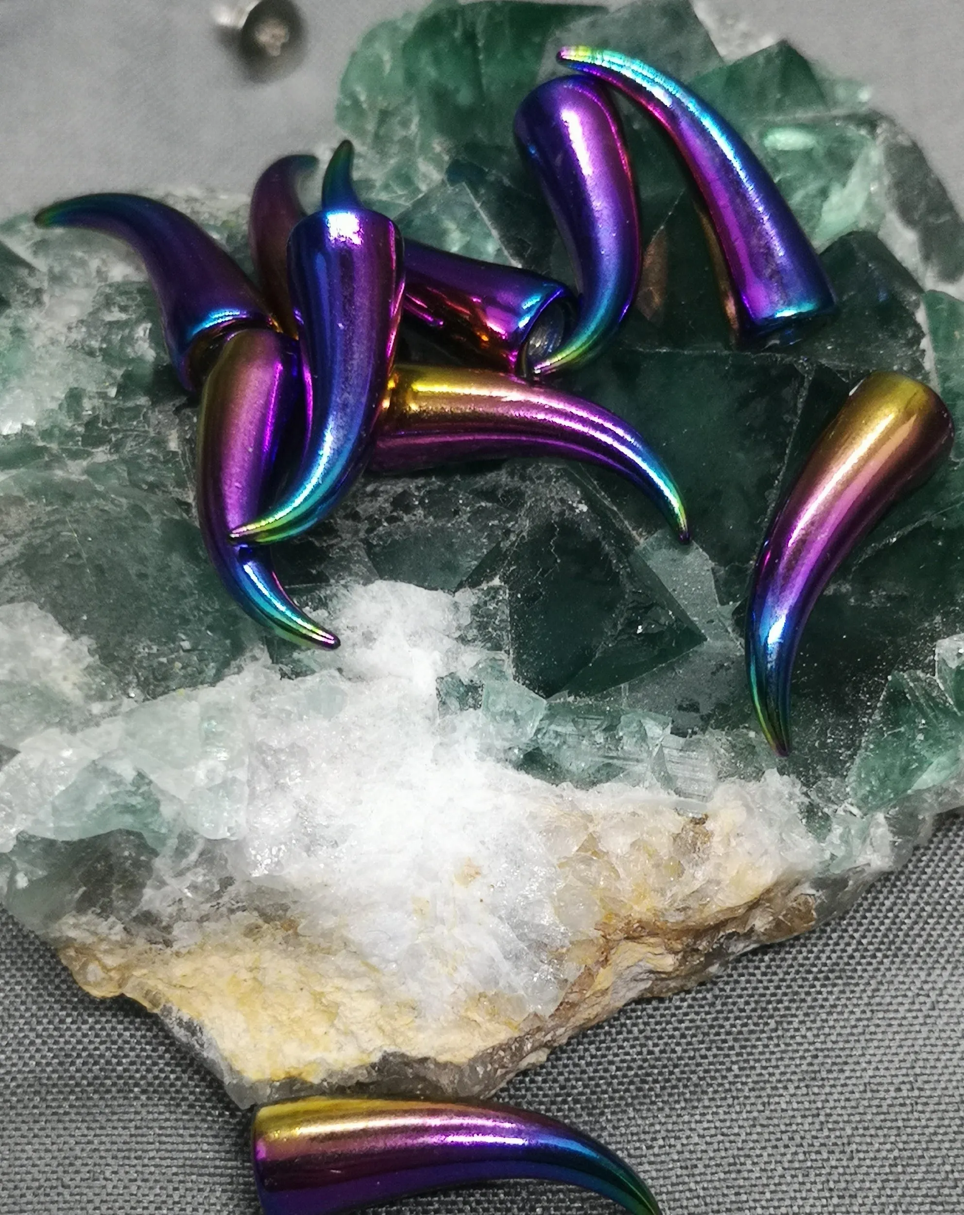 Rainbow Eagle Claw Spike Studs