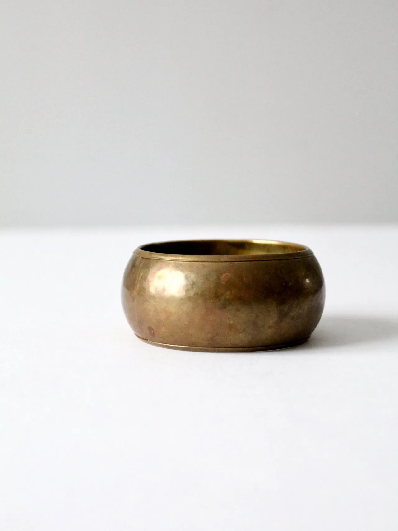 vintage chunky hammered brass bangle