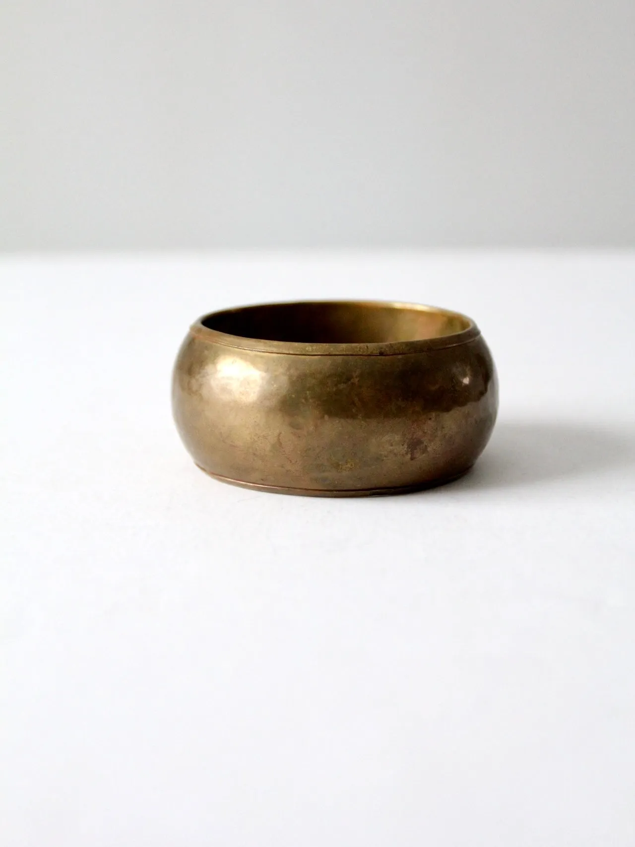 vintage chunky hammered brass bangle